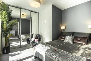 Фотографии Апартаменты Garden Apartment Cracow- Shopping Mall 1min, Underground Parking, Family Friendly, City Center г. Краков (Польша) №4 Фото Апартаменты Garden Apartment Cracow- Shopping Mall 1min, Underground Parking, Family Friendly, City Center г. Краков 4