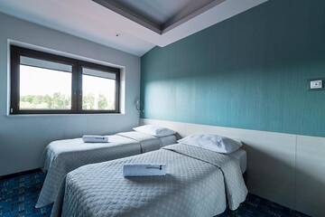 Фото номера Двухместный номер с 1 кроватью или 2 отдельными кроватями Отель Hotel J&amp;J Sport Center г. Краков 3