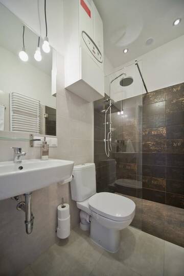 Фото номера Апартаменты (для 5 взрослых) Апартаменты Mosquito Old Town Apartments г. Краков 3