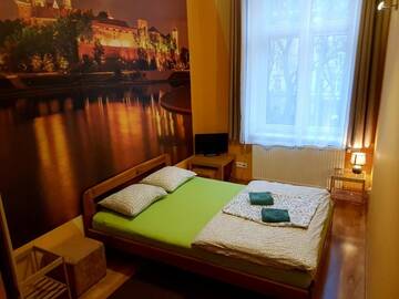 Фото номера Двухместный номер с 1 кроватью и ванной комнатой Хостелы Dream Hostel &amp; Apartments г. Краков 9