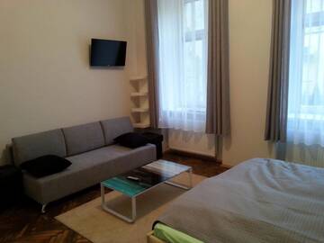 Фото номера Апартаменты с 2 спальнями Хостелы Dream Hostel &amp; Apartments г. Краков 8