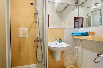 Фото номера Апартаменты (для 4 взрослых): Librowszczyzna 4 Апартаменты Libro Rooms г. Краков 13