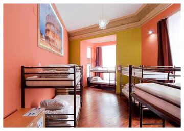 Фото номера Односпальная кровать в общем номере с 10 кроватями Хостелы One World Hostel г. Краков 6