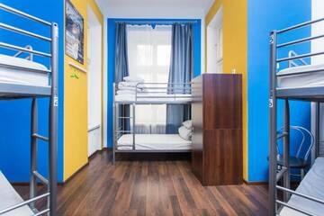 Фото номера Кровать в общем 6-местном номере Хостелы One World Hostel г. Краков 6
