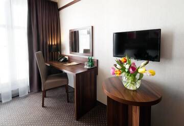 Фото номера Двухместный номер с 1 кроватью Отель Golden Tulip Krakow City Center г. Краков 9
