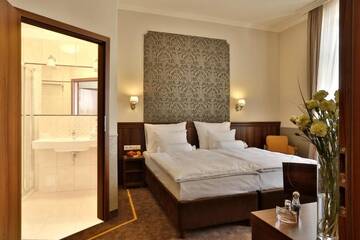 Фото номера Двухместный номер с 1 кроватью или 2 отдельными кроватями Отель Hotel Amber Design г. Краков 7