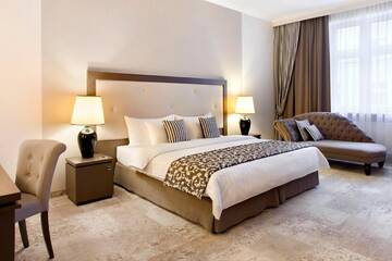Фото номера Улучшенный семейный номер Отель Metropolitan Boutique Hotel г. Краков 2
