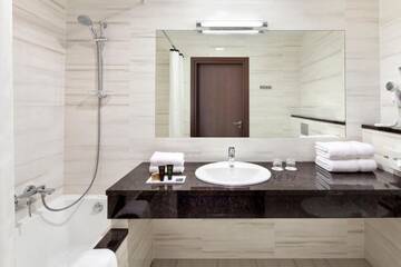 Фото номера Трехместный номер Отель Metropolitan Boutique Hotel г. Краков 2