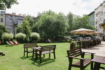 Фото номера Трехместный номер с видом на сад Отель Hotel Yarden by Artery Hotels г. Краков 12
