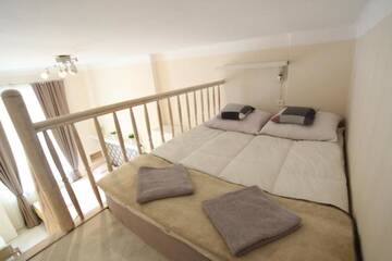Фото номера Апартаменты с мезонином Апартаменты Rainbow Apartments 2 г. Краков 26