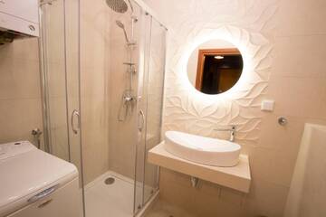 Фото номера Апартаменты Делюкс с 2 спальнями Апартаменты Rainbow Apartments 2 г. Краков 10