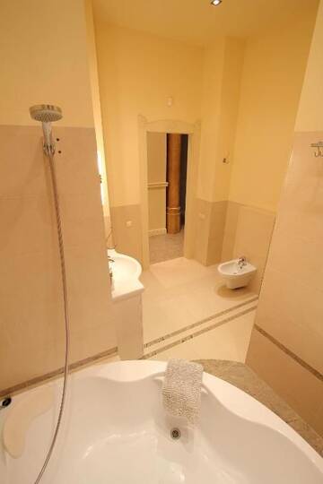Фото номера Апартаменты с 3 спальнями Апартаменты Apartament Secesyjny г. Краков 47
