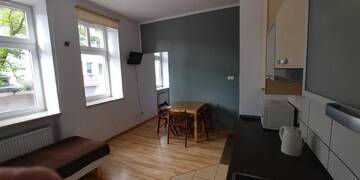 Фото номера Трехместный номер с собственной ванной комнатой Хостелы 999 Aparthostel г. Краков 5