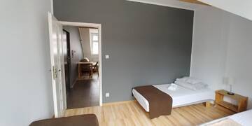 Фото номера Апартаменты (для 7 взрослых) Хостелы 999 Aparthostel г. Краков 6