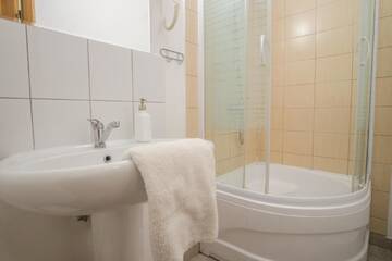 Фото номера Двухместный номер с 1 кроватью Апарт-отели Roller Aparthostel г. Краков 6