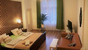 Фото номера Двухместный номер Делюкс с 1 кроватью Апарт-отели Roller Aparthostel г. Краков 9
