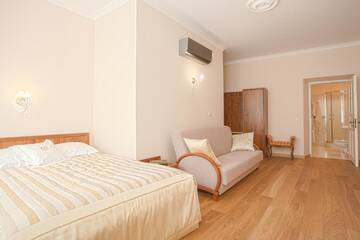 Фото номера Двухместный номер Делюкс с 1 кроватью Апарт-отели Aparthotel Grodzka 21 г. Краков 11