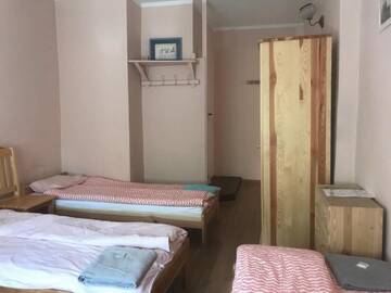 Фото номера Четырехместный номер Хостелы Hostel Retro г. Краков 3