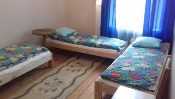Фото номера Трехместный номер с ванной комнатой Хостелы Hostel Retro г. Краков 4