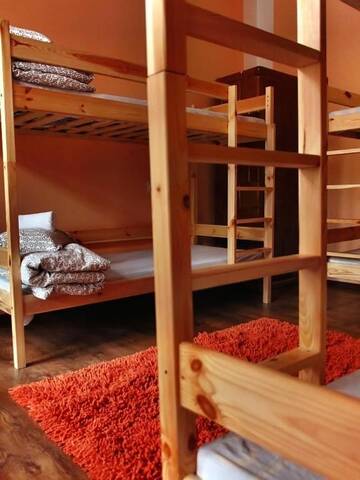 Фото номера Кровать в общем 8-местном номере Хостелы Chilli Hostel г. Краков 30