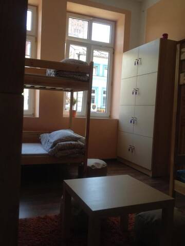 Фото номера Кровать в общем 8-местном номере Хостелы Chilli Hostel г. Краков 8