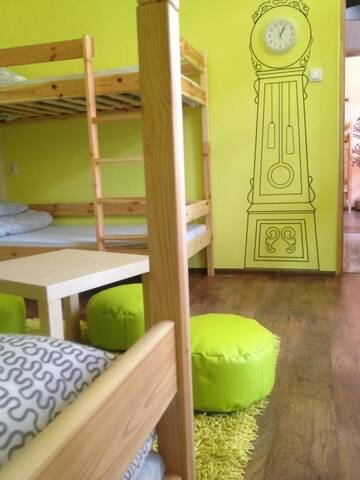 Фото номера Кровать в общем 8-местном номере Хостелы Chilli Hostel г. Краков 24