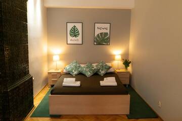 Фото номера Семейные апартаменты Апартаменты Sleeping in Krakow Main Market г. Краков 11
