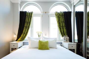 Фото Отели типа «постель и завтрак» Angel House Bed &amp; Breakfast г. Краков 4