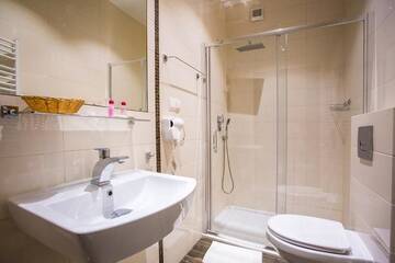 Фото номера Двухместный номер с 1 кроватью Апарт-отели Atlantic Aparthotel г. Краков 14