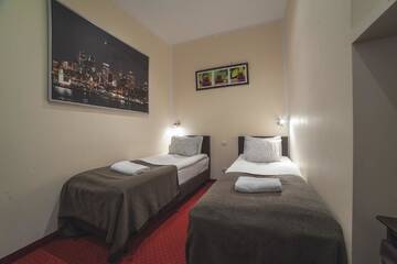 Фото номера Апартаменты с 6 спальнями Апарт-отели B&amp;B La Fontaine г. Краков 4