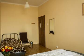 Фото номера Трехместный номер - 6 Хостелы Bubble Hostel г. Краков 8