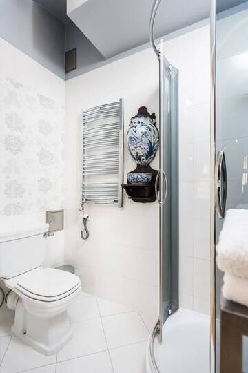 Фото номера Улучшенный номер-студио (для 3 взрослых) Апарт-отели Orlowska Townhouse Apartments г. Краков 4
