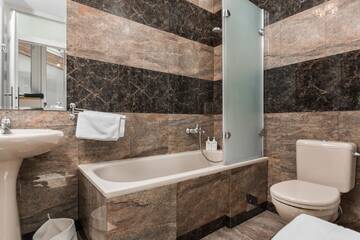 Фото номера Двухуровневые апартаменты Апарт-отели Orlowska Townhouse Apartments г. Краков 4