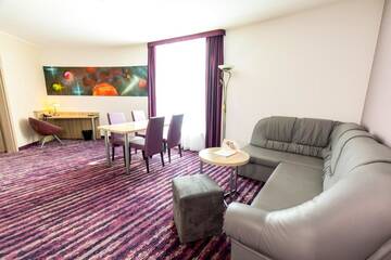Фото номера Апартаменты с 1 спальней Отель Galaxy Hotel г. Краков 12