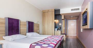Фото номера Стандартный двухместный номер с 2 отдельными кроватями Отель Galaxy Hotel г. Краков 4