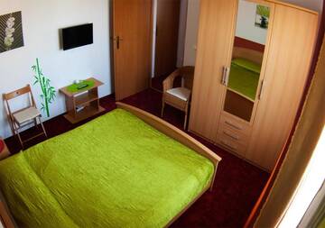 Фото номера Апартаменты (для 3 взрослых) Апартаменты Apartamenty Lila г. Краков 16