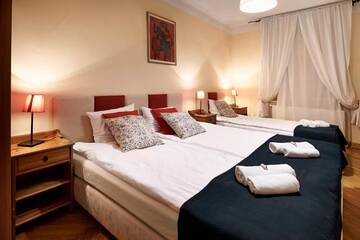 Фото номера Апартаменты с 2 спальнями (для 7 взрослых) Апарт-отели City Center Rooms and Apartments Gołębia 8 г. Краков 20