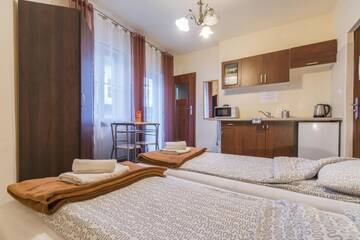 Фото номера Номер-студио (для 2 взрослых) Апартаменты Euro-Room Rooms &amp; Apartments г. Краков 10