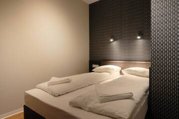 Фото номера Two Bedroom Apartment with Air Conditioning or Balcony Апарт-отели Turnau City Aparthotel г. Краков 7