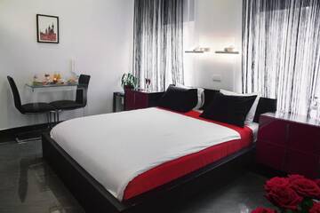 Фото номера Роскошный номер с кроватью размера «king-size» Апарт-отели Komorowski Luxury Guest Rooms г. Краков 16
