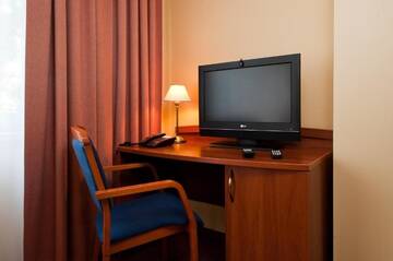 Фото номера Двухместный номер с 1 кроватью или 2 отдельными кроватями Отель Hotel Grand Felix г. Краков 12