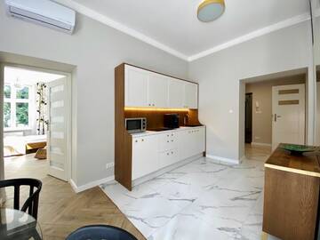 Фото номера Апартаменты с 2 спальнями с видом на город Апартаменты Faust Apartments in the Heart of Kazimierz г. Краков 8