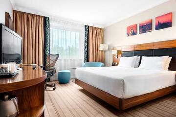 Фото номера Номер с кроватью размера «king-size» Отель Hilton Garden Inn Krakow г. Краков 7