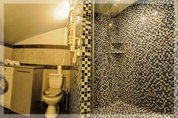 Фото номера Улучшенные апартаменты с 2 спальнями - 2 Ksiedza Pawlickiego Street Апартаменты Krakowhomes г. Краков 13