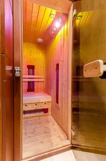 Фото номера Роскошные апартаменты с 3 спальнями и фонтаном - 1 Odona Bujwida Street Апартаменты Krakowhomes г. Краков 10
