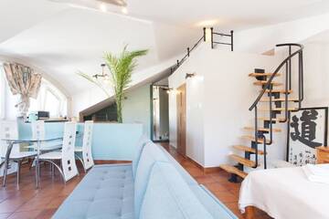 Фото номера Просторный номер-студио с видом на город Апартаменты Mona Lisa Apartments - Kazimierz District г. Краков 4