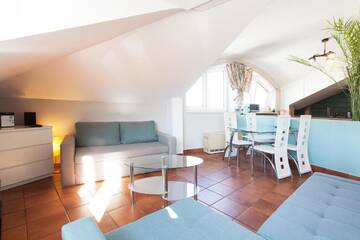 Фото номера Просторный номер-студио с видом на город Апартаменты Mona Lisa Apartments - Kazimierz District г. Краков 10