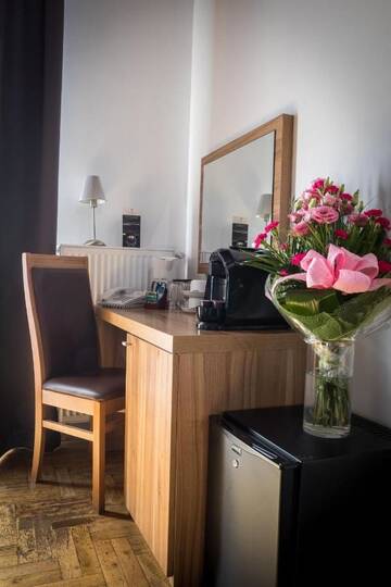 Фото номера Двухместный номер с 1 кроватью Апарт-отели Aparthotel Pergamin г. Краков 7