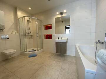 Фото номера Апартаменты с 1 спальней Апартаменты P&amp;J Apartamenty Grodzka г. Краков 16
