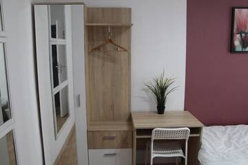 Фото номера Двухместный номер с 2 отдельными кроватями Хостелы Lorf Hostel&amp;Coffee г. Краков 3